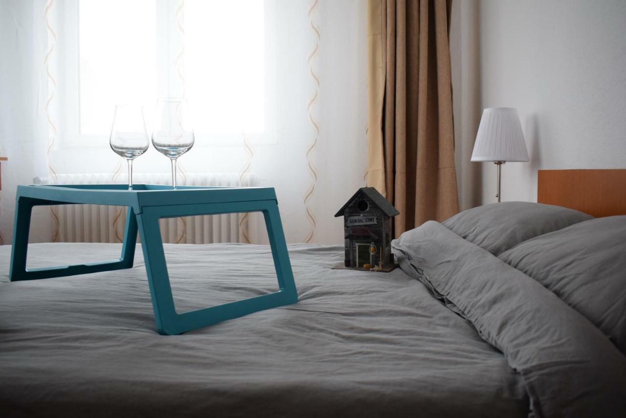Resedinta Lui Calin Apartment บูคาเรสต์ ภายนอก รูปภาพ