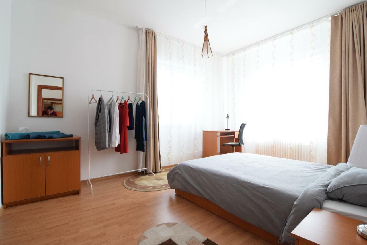 Resedinta Lui Calin Apartment บูคาเรสต์ ภายนอก รูปภาพ