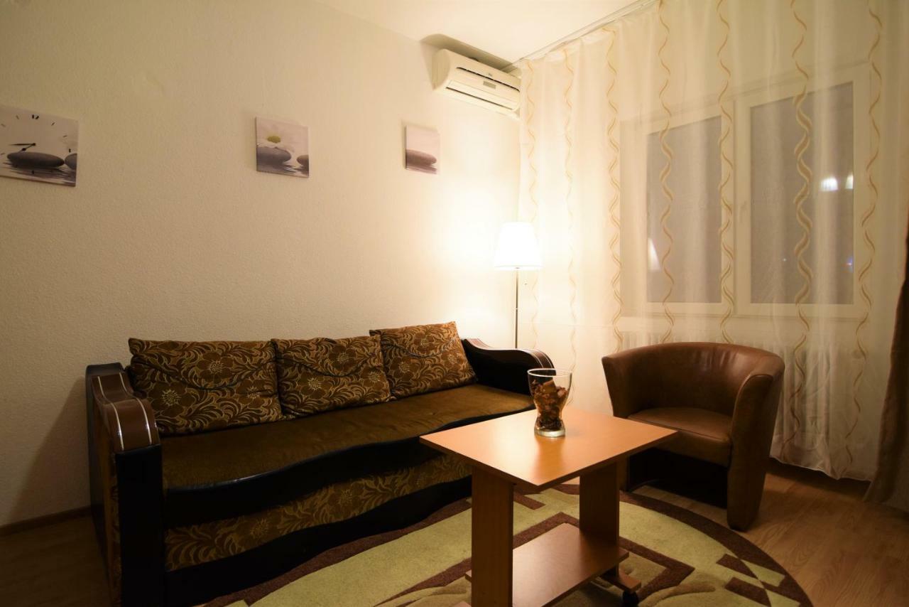 Resedinta Lui Calin Apartment บูคาเรสต์ ภายนอก รูปภาพ